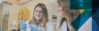 2 woman researchers