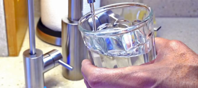 Glass filling with clean water